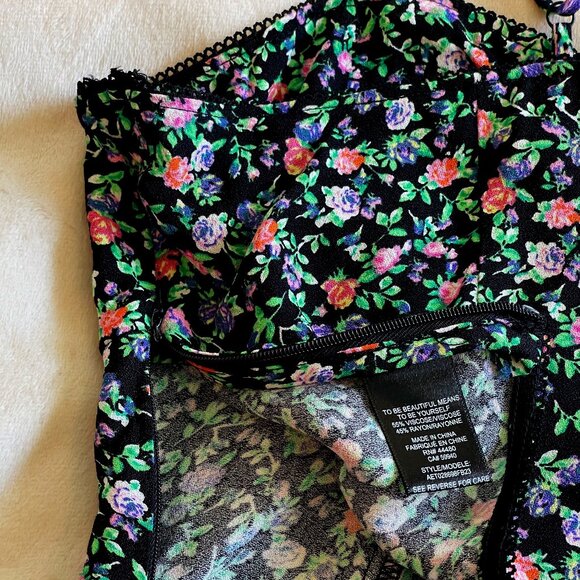 PRICED TO SELL - See Description for details — AFRM Floral Cropped Cami NWT - Picture 5 of 10